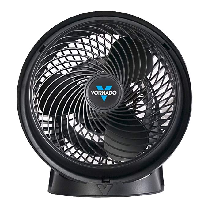 Vornado Full Size Cool Air Fan, with Whole Room Vortex Circulation Features 3 Quiet Speeds and Three Base Positions, Includes a Built-In Carry Handle, and Signature Energy Efficient Vortex Action Circulates Air Up to 100 Feet, Makes Your Room 5 Degrees Cooler